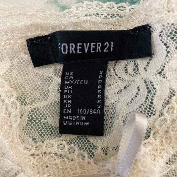 Top - Picture 2 of 2